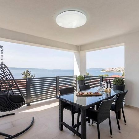 Apartment By Joe Trogir Eksteriør bilde